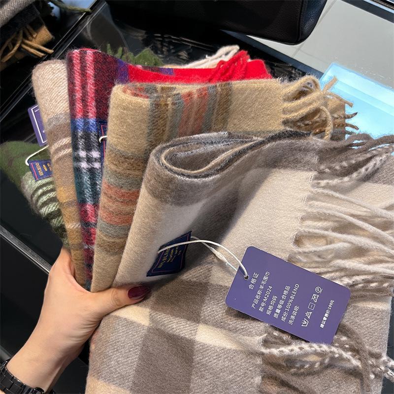 2024 Британский красный клетчатый шарф из искусственного кашемира: Теплый зимний подарочный платок на шею