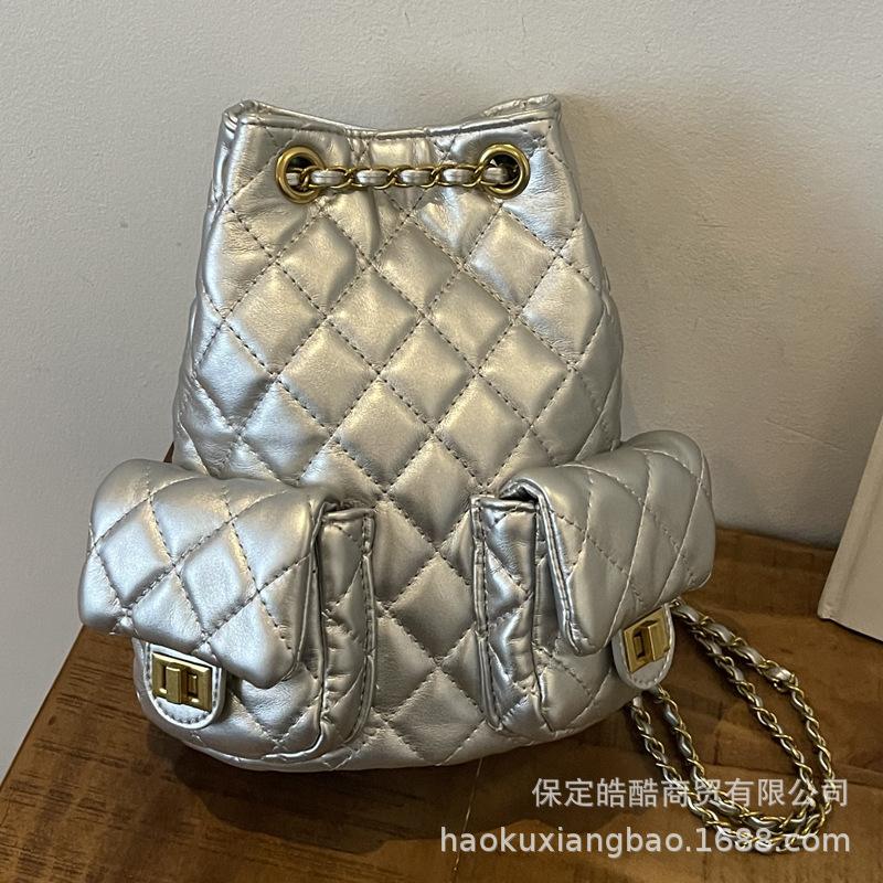 Корейская нишевая мода сумка Xiaoxiangfeng женский новый рюкзак с бриллиантовой цепочкой 2025 простая повседневная сумка-мессенджер