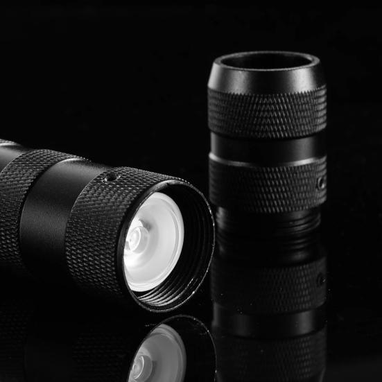 1/2Pcs RGB Lightsaber Alloy Handle Rechargeable Retractable Swing Dueling LED Light Up Stick Toy Cosplay Performance Prop Kids Movie Fans Gift