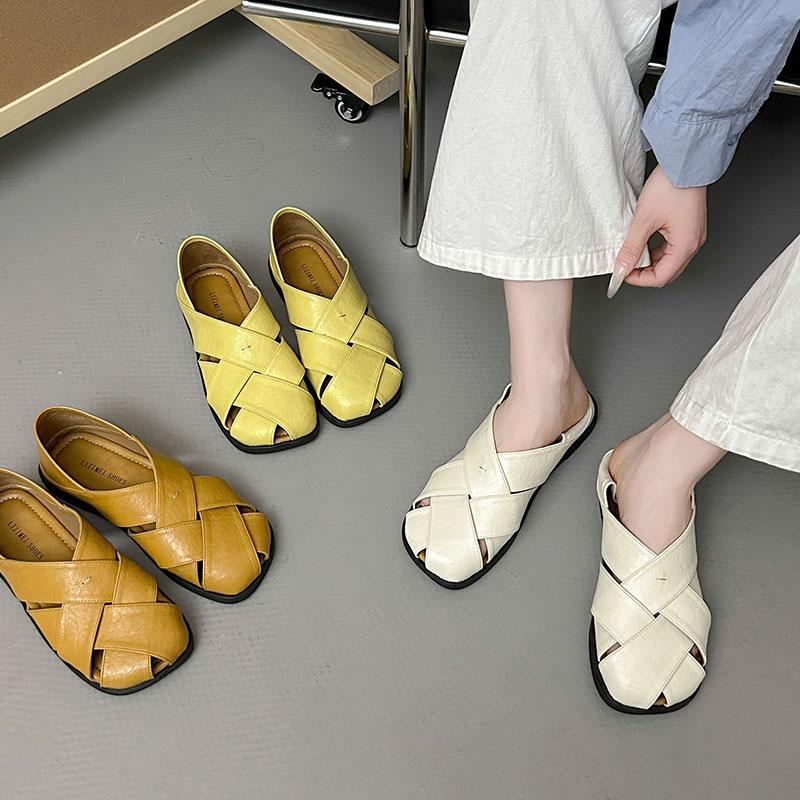 Literature and Art Fansen Flat-soled Sandals Women's Soft Leather Back Bag Heel Roman Shoes 2025 Summer New Soft-soled Women's Sandals