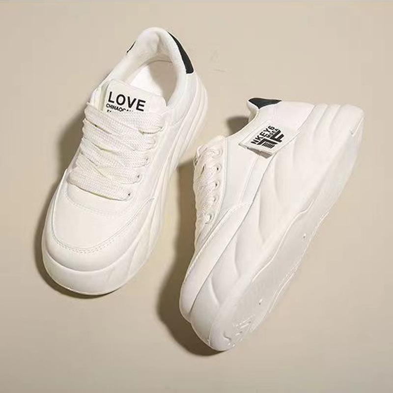 Women's Shoes Autumn New Platform White Shoes High-Grade Increased Lightweight Casual Sports Skate Shoes