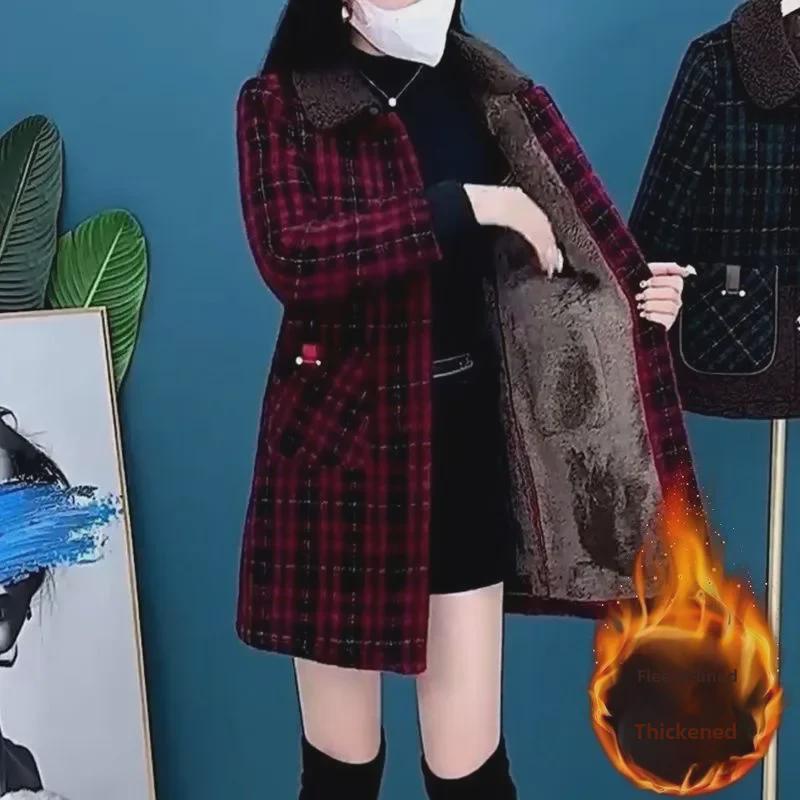 Women's High-End Stylish Medium-Long Velvet Thickened Coat for Autumn and Winter