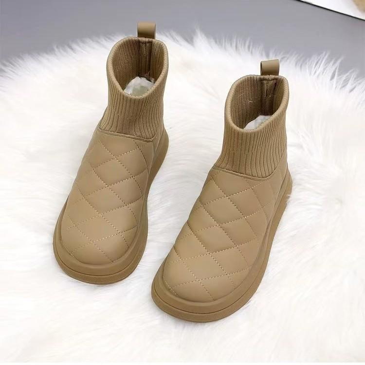Snow Boots Women's New Fashionable Thick-soled Winter Piled and Thickened Outer Wear Non-slip Warm Northeast Cotton Shoes In 2024