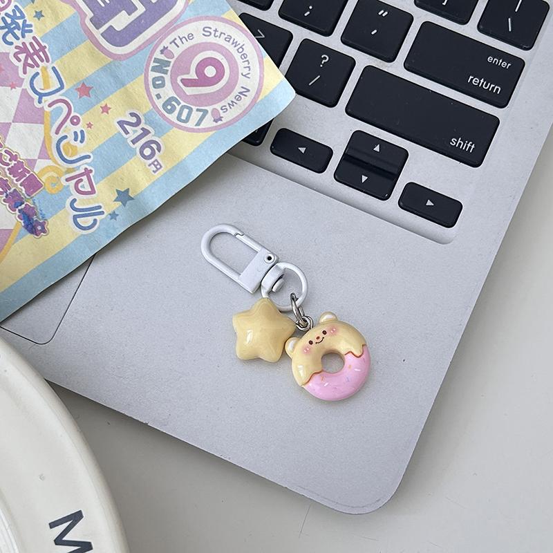 Kawaii Creative Star Bear Keychain Cute Cartoon Car Keychain Pendant School Backpack Decoration Accessories Kids Toy Gifts