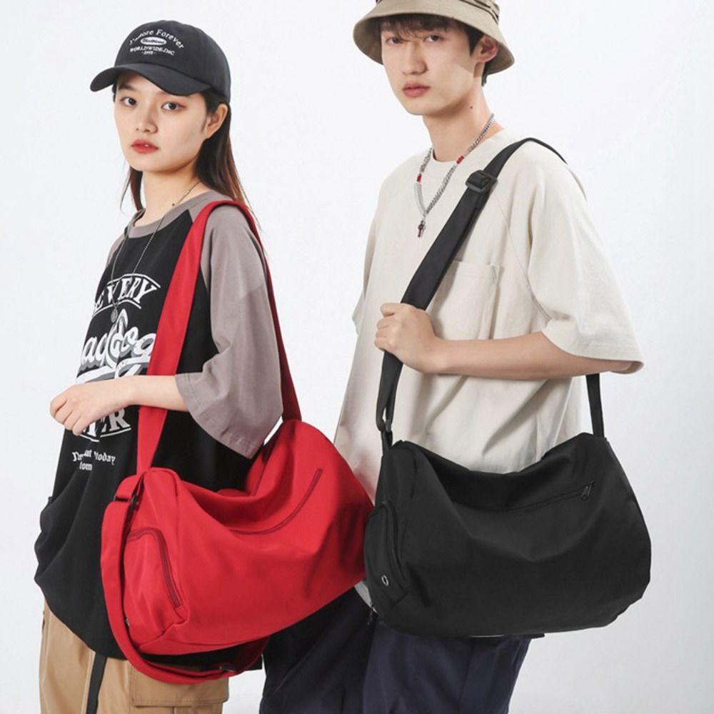 Handheld Travel Duffle Bag Waterproof Messenger Bag Fashion Travel Luggage Bag Female