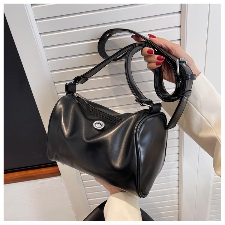 IELGY Cylinder Bag, Casual Soft Leather Bucket Bag, Street Hip-hop Shoulder Oblique Span Bag.
