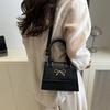 Popular Fashion Handbag Summer New Small Fresh Sweet Bow Messenger Small Square Bag
