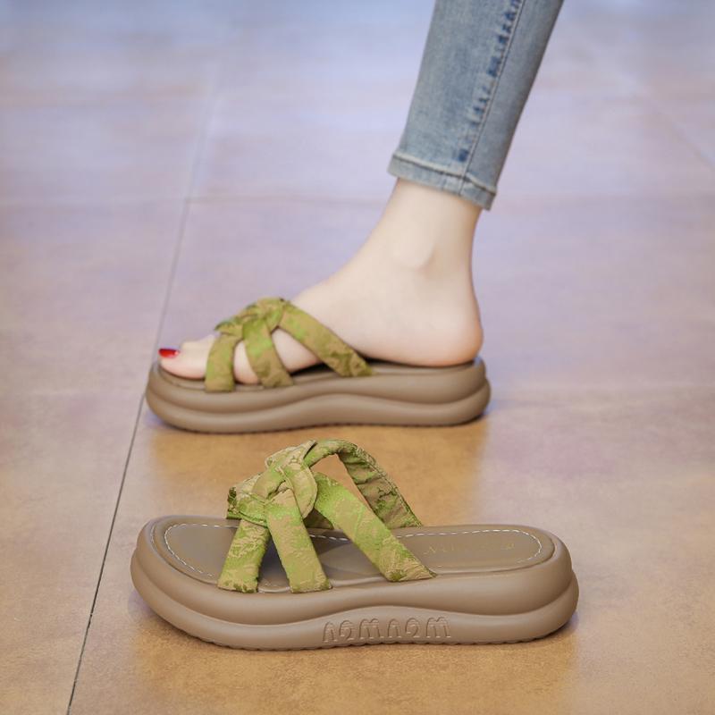 Fashion Shoes Women Slippers For Swimming Pool Slides Pantofle Soft Beach 2025 Summer Casual Leisure Slippers Women Summer Shoes Shale