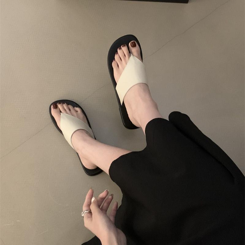 Summer Women Slippers Flat Clip Toe Flip Flops Outdoor Casual Non-slip Beach Slippers 2025 Fashion Female Soft Sole Sandals