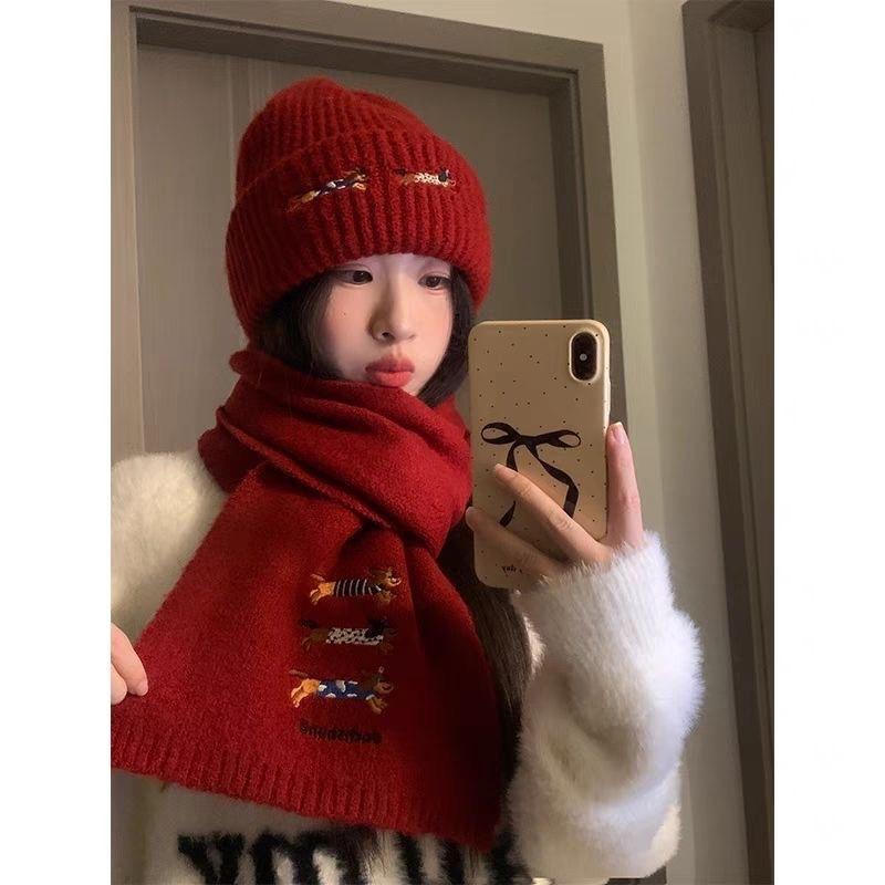 Cute Puppy New Knitted Three Dachshunds Embroidered Woolen Woolen Scarf for Women In Autumn and Winter Soft and Versatile