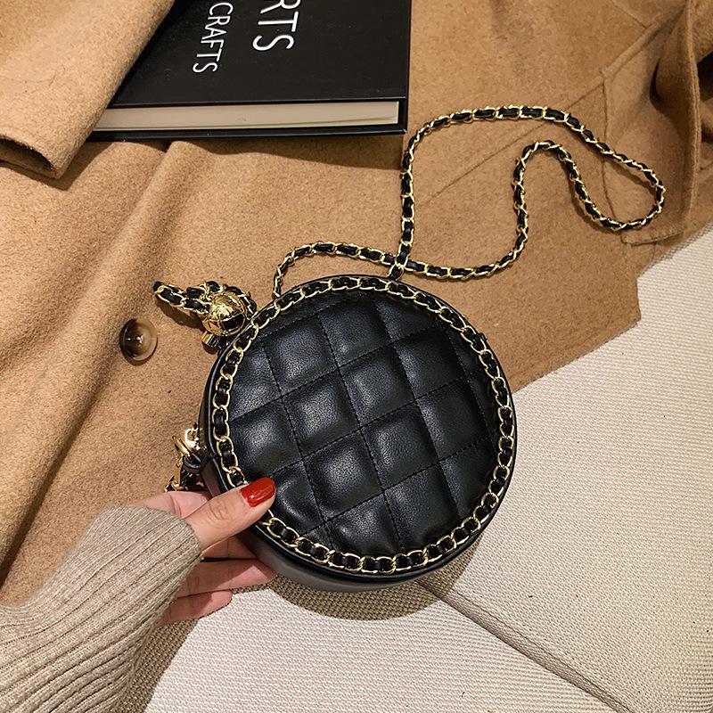 Internet Celebrity Senior Sense Bag Women 2025 New Foreign Style Versatile Messenger Bag Niche Design Diamond Chain Small Round Bag