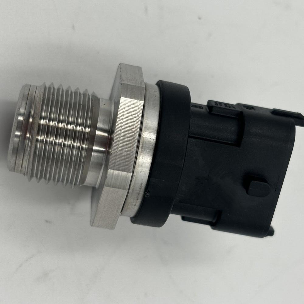 Car Fuel Rail Pressure Sensor 5297640 For 2003 - 2007 Dodge Ram 3500 Diesel 5.9L