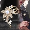 High-End Floral Brooch Corsage: Niche Design Suit Pin for Women