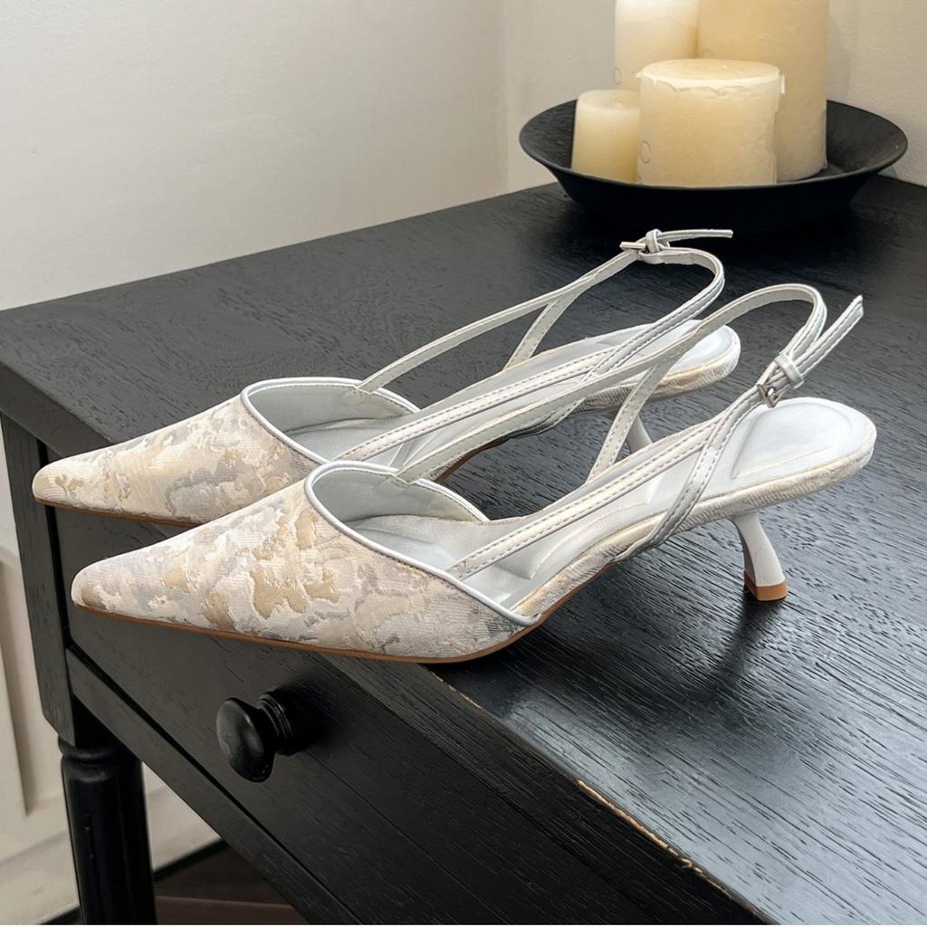 New High Heels Pointed Back Empty Child Chinese Embroidery Green Niche Cold Temperament Sandals Women's Spring