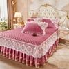 3pcs of Thickened Autumn and Winter Lace Bed Skirt, Crystal Velvet Bed Skirt Lace Bed Cover, Soft and Comfortable, Bedroom and Guest Room Bedding