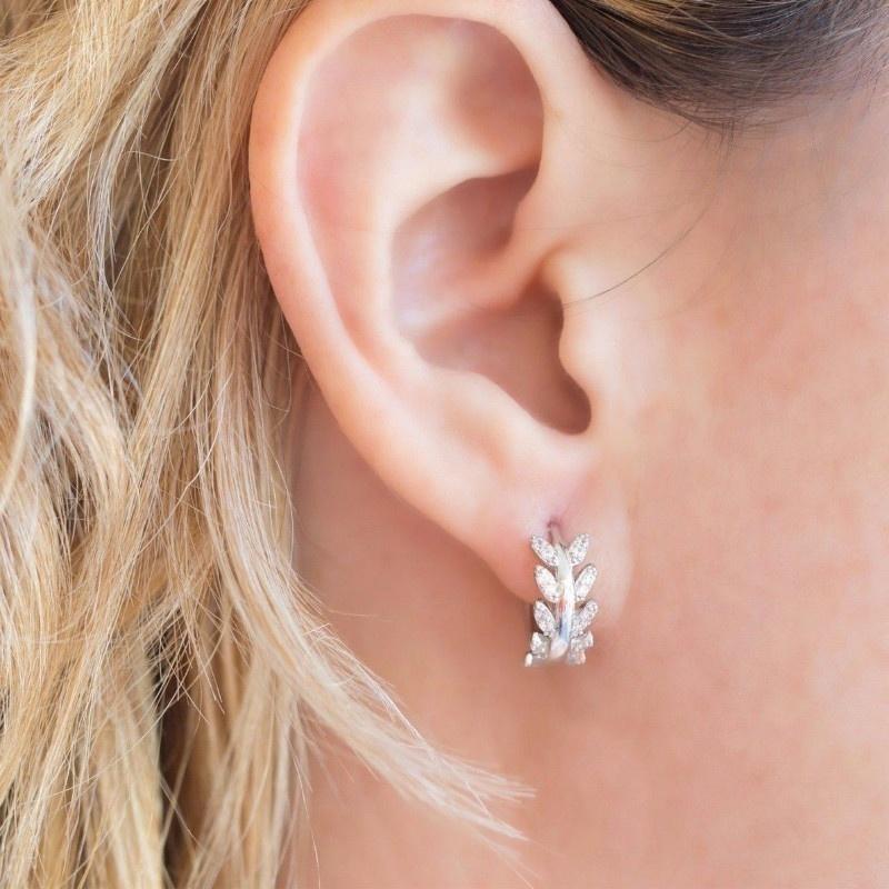 Exquisite Retro Leaves Diamond Earrings Crystal Zircon Earrings Clip Crystal Earrings AVE