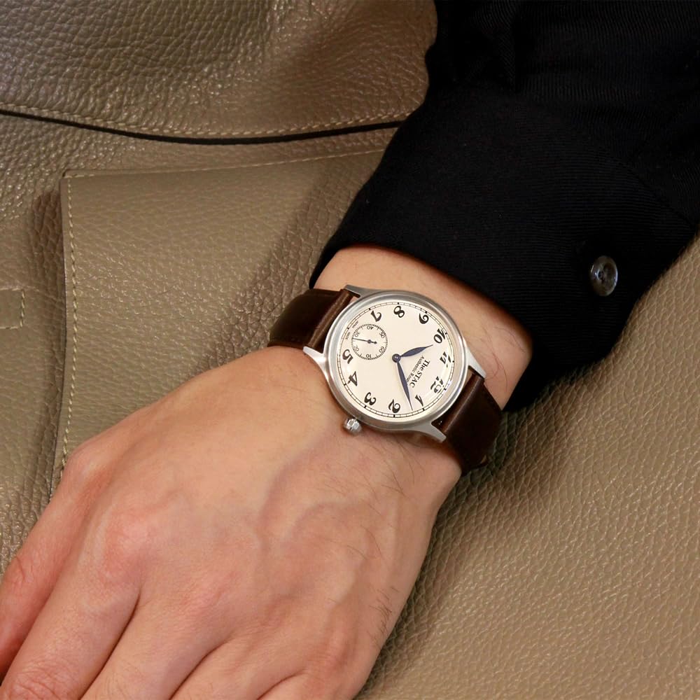 The STAC Made In Japan Domestic Watch 36mm Classic Retro Unisex White Brown Leather [The Stack] Men's Women's ST-AR002