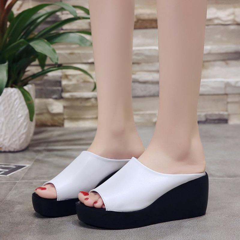 Fashionable Thick Sole Fish Mouth Slippers 2024 Summer New One Line Slope Heel Versatile Waterproof Platform High Heel Slippers