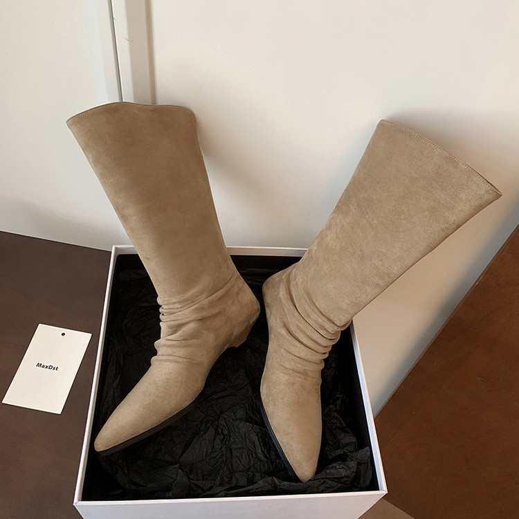 New Style Luxury Women's Flats Women's Boots Pointed Toe Designer Mid Calf Shoes Winter Fad Boots Trend Gladiator Walking Boots