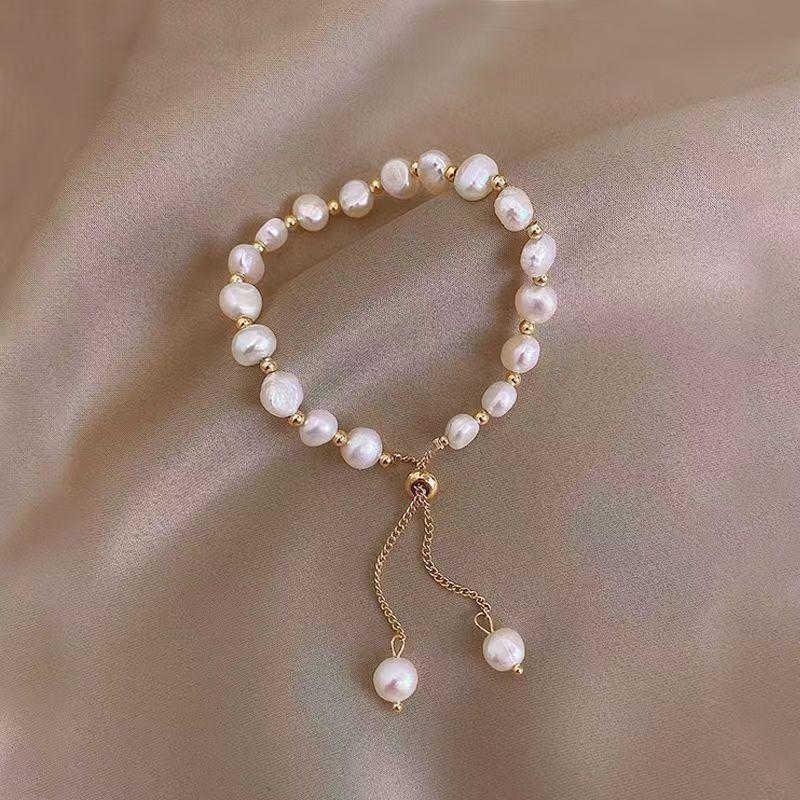 Baroque Pearl Bracelet for Women - Chic & Versatile Design