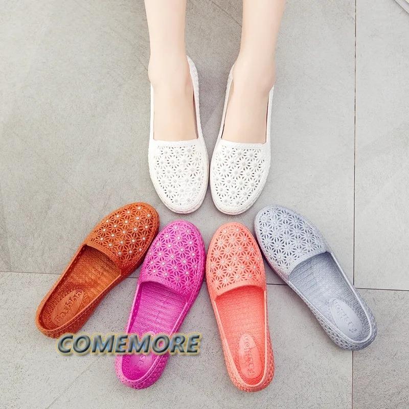 Fashion Flat Shoes Women Hollow Out Slip On Casual Nurse Shoes Summer Loafers Female Sandals Shallow Beach Breathable Classic Round Head