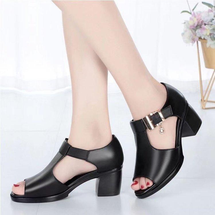 Platform Sandals Women's Summer Wear New Lightweight Fashion Heightening Versatile Rhinestone Roman Wedge Sandals