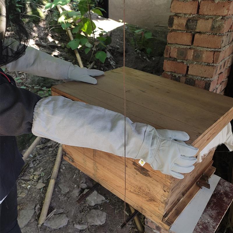 Beekeeping Gloves Anti-bee Anti-sting Canvas Gloves Protective Sleeves Breathable for Beekeeper Beekeeping Tools 1 Pairs