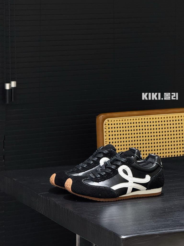 Early Autumn Thick-soled Leather Women's Trendy New Retro Niche Color Matching To Increase the Height of Casual Sports Shoes