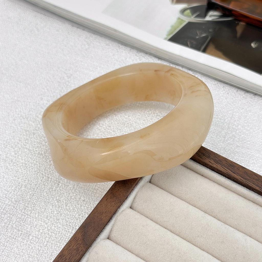 Браслеты Y2K Бохо из прозрачной смолы и акрила для женщин 2025 Новая мода Геометрический нерегулярный браслет Эстетические украшения