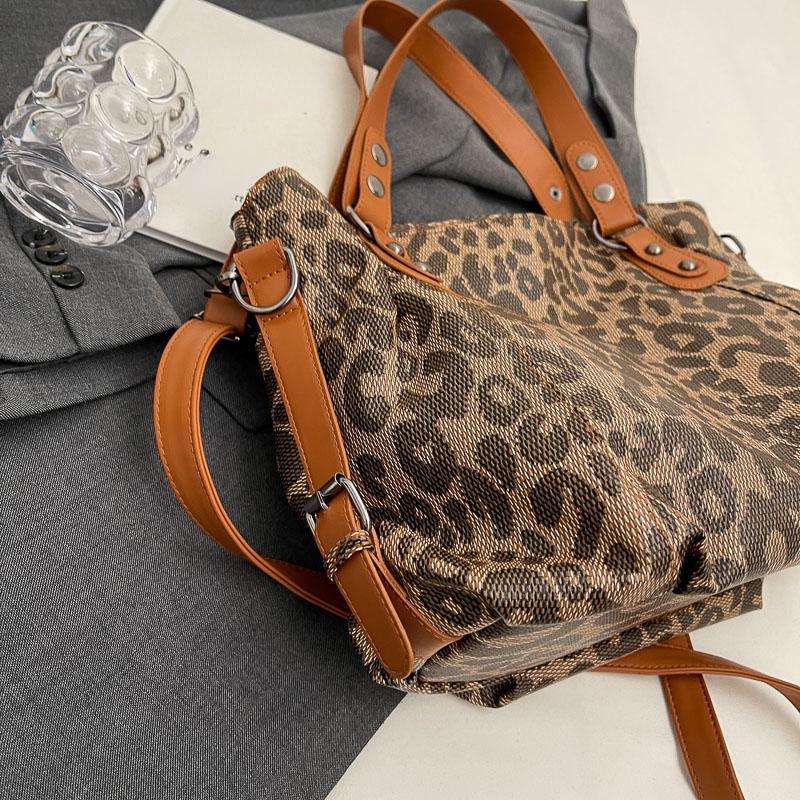 Leopard Pattern Shoulder Bags for Women PU Leather Female 2024 Winter Trend Winter Fashion Crossbody Bag Big Handbags