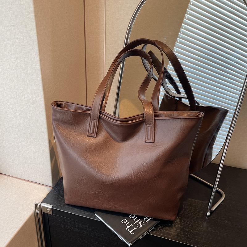 Premium Sense Retro Large-capacity Commuter Bag Women's New Autumn and Winter Versatile Shoulder Underarm Bag Tote Bag