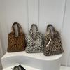 Women Corduroy Shoulder Bag Large Capacity Leopard Print Handbag Underarm Shopper Tote Pouch with Mini Purse