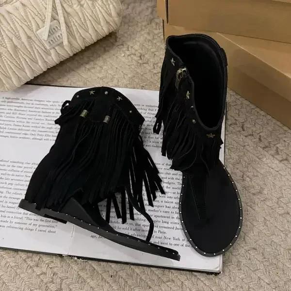 Fashion Fashion Studded Sandals Women's Shoes Flip Flops Low Heel Tassel Summer Roman Shoes Luxury Corrective Toe Clip Boots New Style