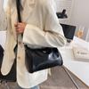 IELGY Cylinder Bag, Casual Soft Leather Bucket Bag, Street Hip-hop Shoulder Oblique Span Bag.