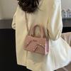 Bow Fashion Gentle Texture Handbag 2025 Spring New Versatile Shoulder Messenger Bag Small Square Bag