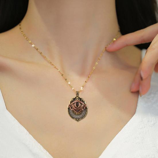 Tarot Vision Necklace All-Seeing Eye Pendant Necklace Tarot Card Symbol Pendant with Smooth Rotation Mystic Divination for Spiritual Guidance Fate