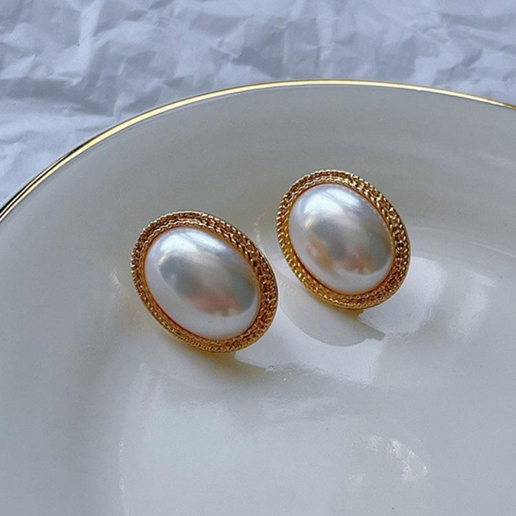 No Piercing Large Imitation Pearl Earclips Women's Luxury Earrings