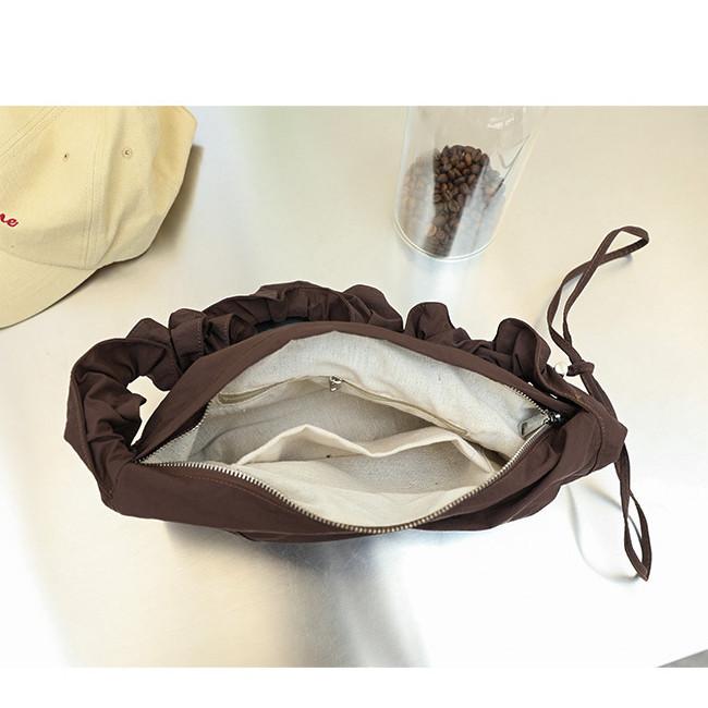 IELGY Korean Version of Casual Literary Shoulder Women's Bag, Pleated Nylon Dumpling Bag, Fashionable Drawstring Canvas Messenger Bag