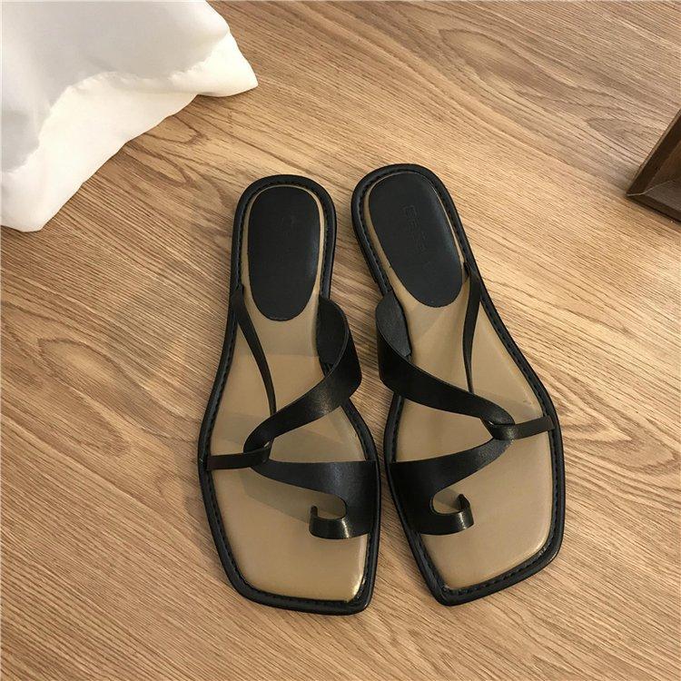 Roman Style Slippers for Women's Outdoor Wear, Summer Korean Version, One Foot Casual Beach Vacation Sandals
