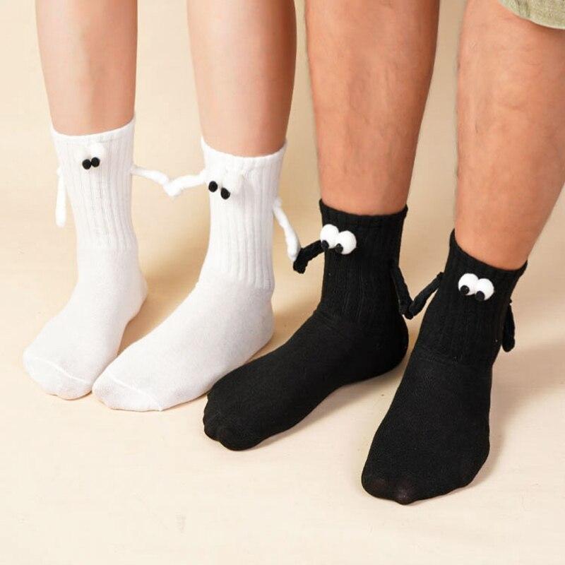 1 Pair Club Celebrity Couple Socks, Ins Fashion, Funny, Creative, Magnetic Attraction Hands, Black White, Cartoon Eyes, Couples Socks