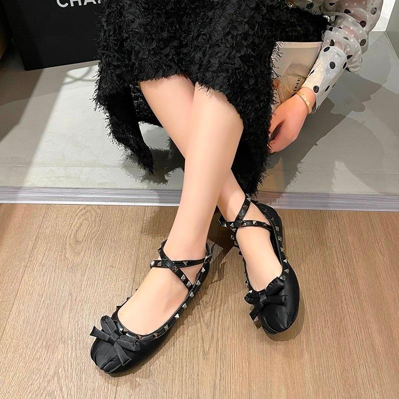 Fashion Women's Riveted Single Shoes Fall New Round Head Shallow Mouth Bow Satin One-line Buckle Flat Shoes