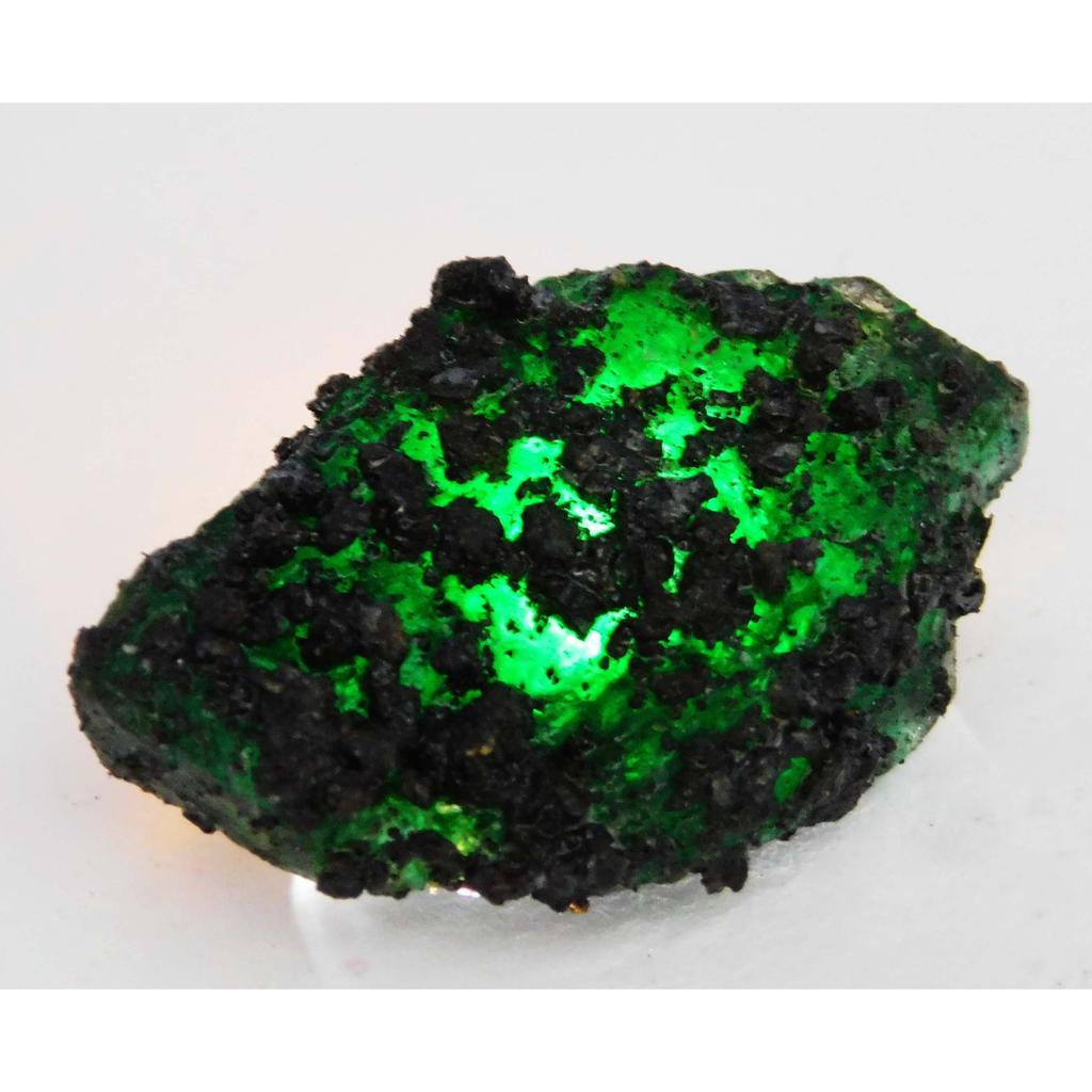 Natural Green Emerald Huge Rough 66.32 Ct Loose Gemstone Earth Mined CERTIFIED A-5691