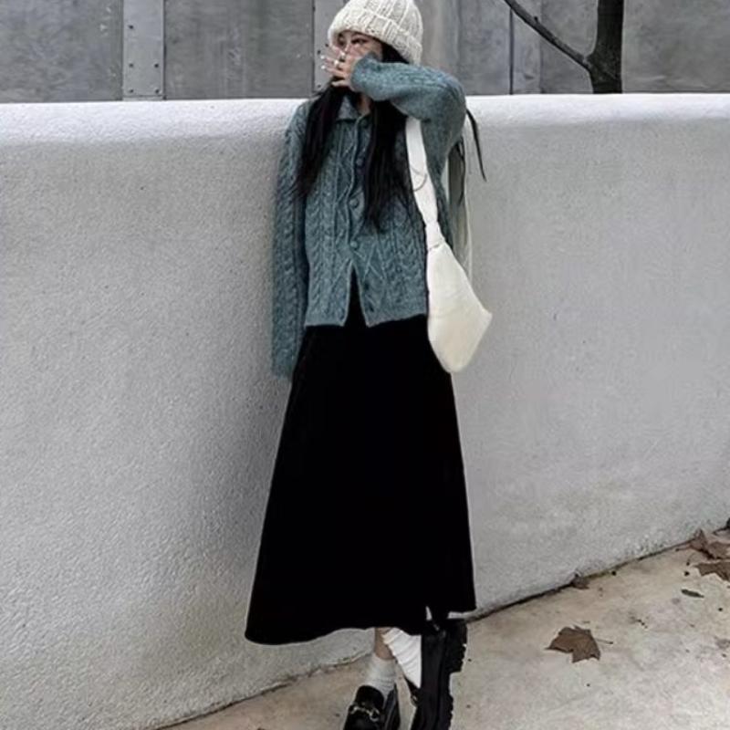 Autumn Winter Women's Plus Size Retro Corduroy Midi Skirt Loose Slim-Fitting A-Line Umbrella Skirt