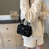 Bow Fashion Gentle Texture Handbag 2025 Spring New Versatile Shoulder Messenger Bag Small Square Bag