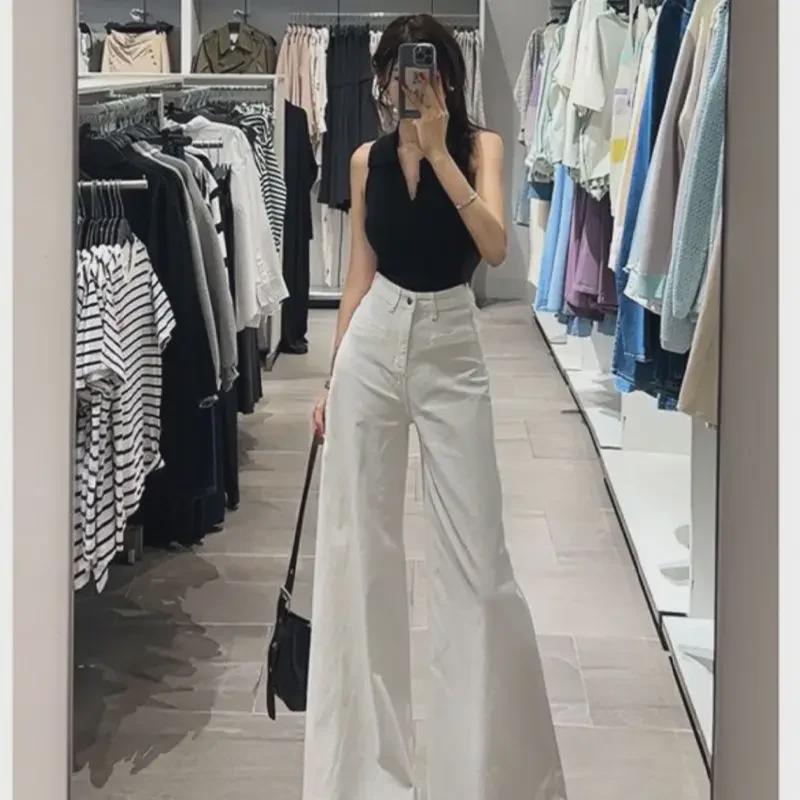 Women's White High-Waisted Wide-Leg Jeans Skirt: Casual, Fashionable, Slimming, and Age-Reducing Pants for Spring and Autumn.