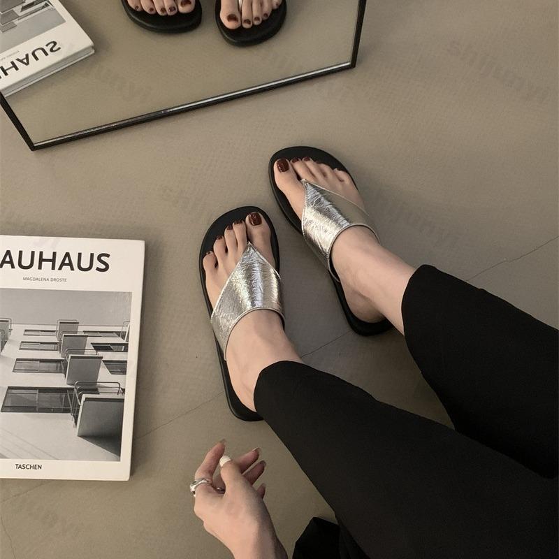 Summer Women Slippers Flat Clip Toe Flip Flops Outdoor Casual Non-slip Beach Slippers 2025 Fashion Female Soft Sole Sandals