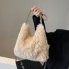 Повседневная плюшевая сумка через плечо для женщин осень зима большая вместимость универсальные сумки на цепочке однотонный рюкзак для поездок на работу