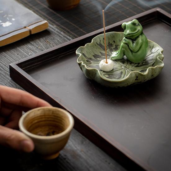 Meditation Frog Incense Stick Holder Ceramics Lotus Leaf Sitting Frog Incense Burner Home Office Desktop Decoration Ornament