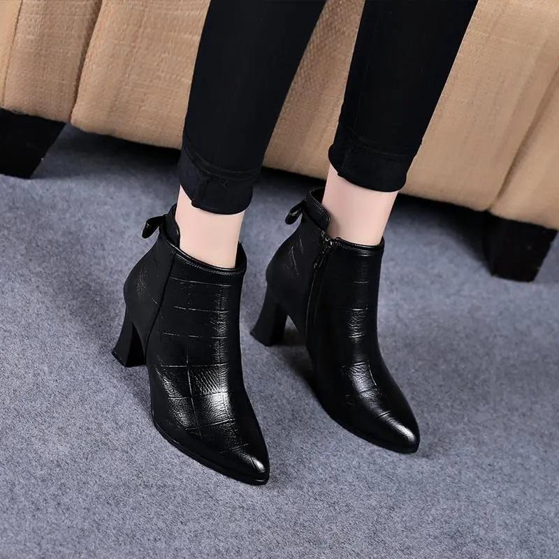 Botas Femininas Women Fashion Sweet High Quality Black Patent Leather Ankle Boots Lady Classic Comfort Autumn Party Shoes A57