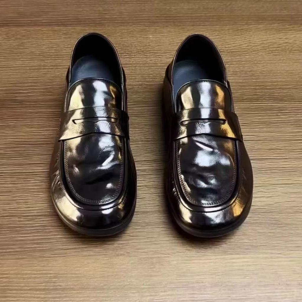 Fashion New Men Casual Leather Shoes Flat Designer Walking Shoes Classic Dress Business Loafers Outdoor Slip-on Comfy Soft Bottom Shoes